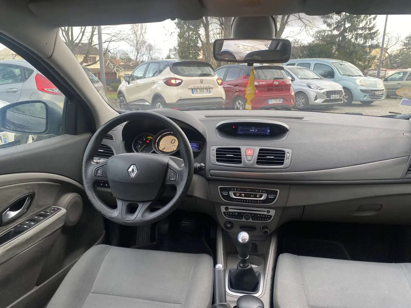 Renault Mégane 3 Expression — photo 3